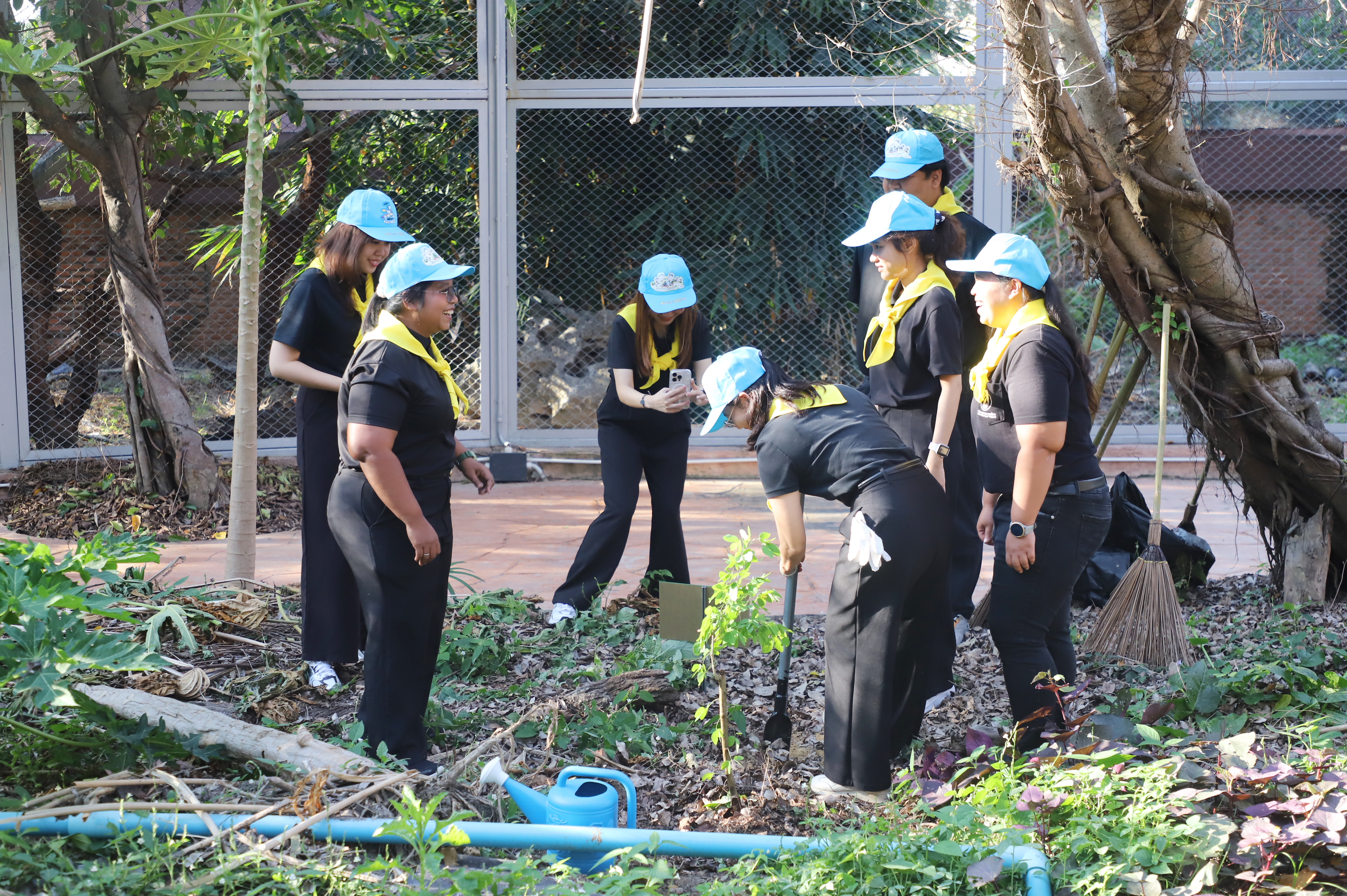 title - ส.ป.ก. เข้าร่วมโครงการจิตอาสาพัฒนา กระทรวงเกษตรและสหกรณ์ “เราทำความดี ด้วยหัวใจ” เนื่องในโอกาสวันคล้ายวันพระบรมราชสมภพ พระบาทสมเด็จพระบรมชนกาธิเบศร มหาภูมิพลอดุลยเดชมหาราช บรมนาถบพิตร วันชาติ และวันพ่อแห่งชาติ 5 ธันวาคม 2568